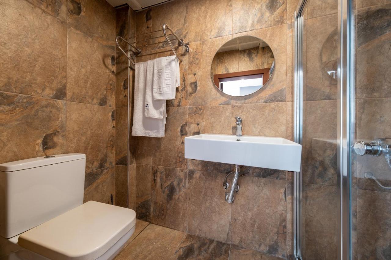 Istanbul Nova Hotel Екстериор снимка